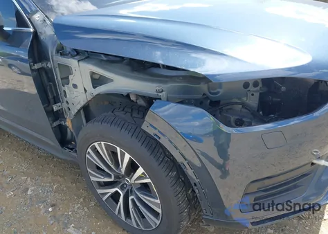 2021 Volvo Xc90 T6 Momentum 7 Passenger z USA, uszkodzony, nr VIN YV4A22PK3M1689322